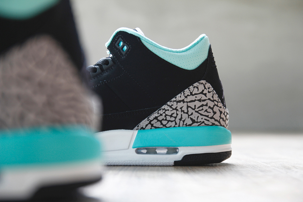 Air Jordan 3 Retro GS Black Iron Purple Bleached Turquoise Wolf