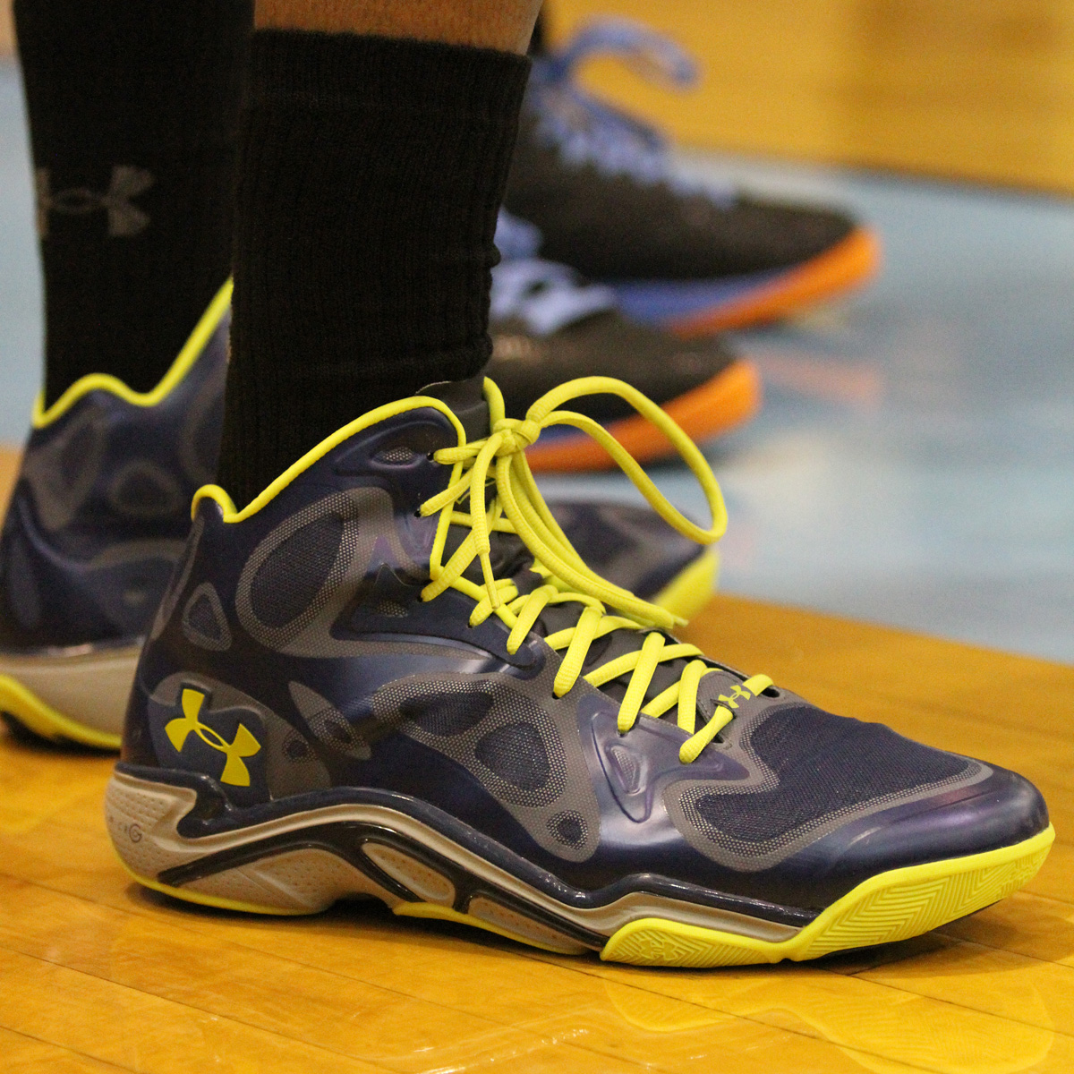 Sneaker Watch // Under Armour ELITE 24 