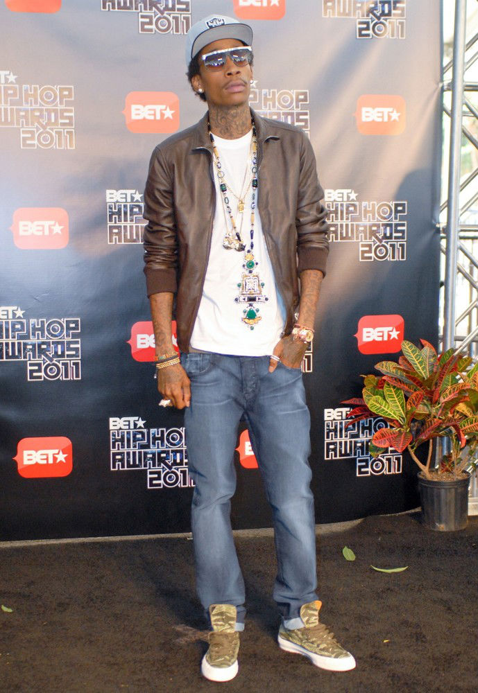 Wiz Khalifa wearing Converse Sneakers (10)