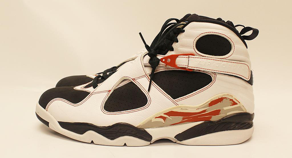 Warren Sapp's Air Jordan Collection Aution // Air Jordan VIII 8 White Anthracite Orange