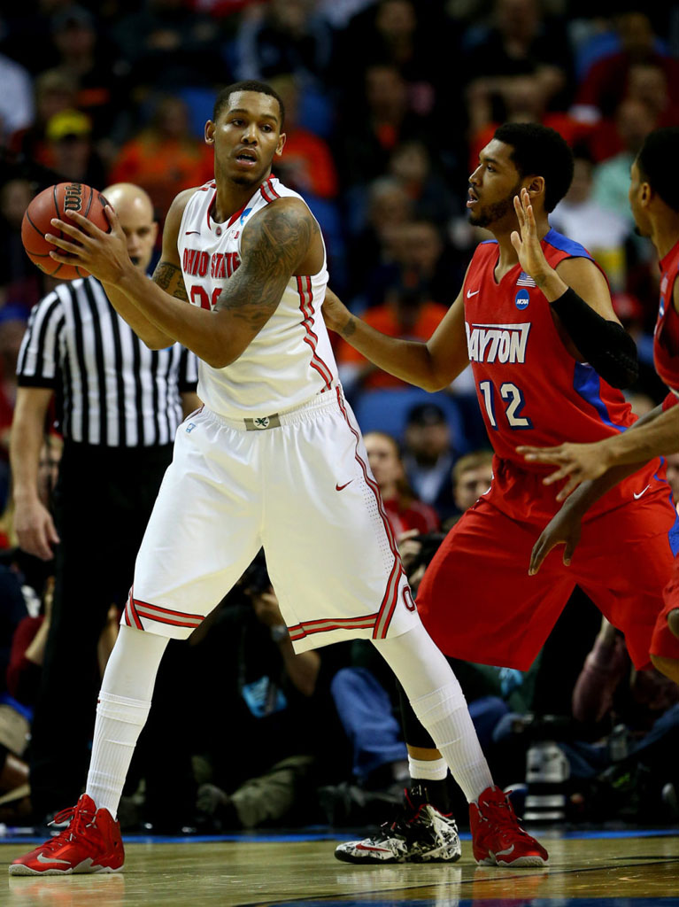 Amir Williams wearing Nike LeBron XI 11 iD; Jalen Robinson wearing Nike LeBron XI 11 Graffiti