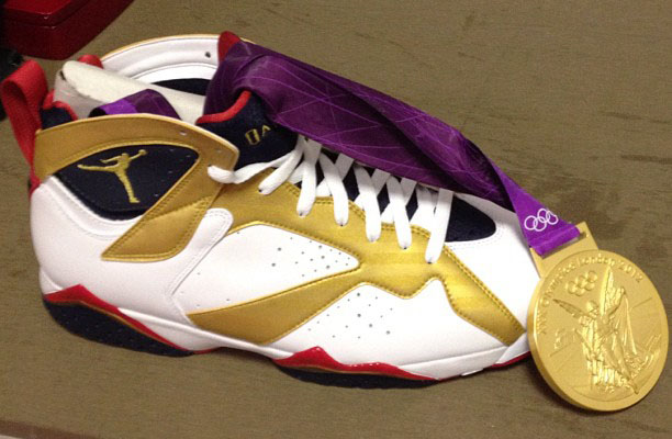 Jordan retro deals 7 gold