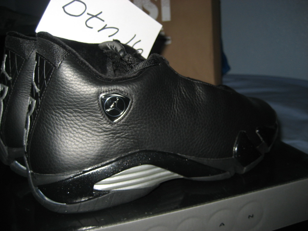 black retro 14