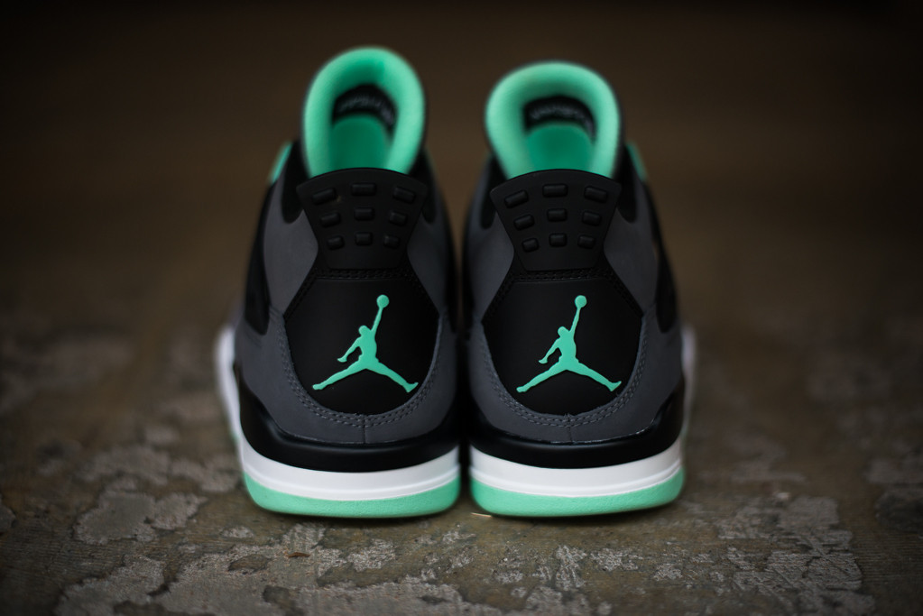 air jordan retro 4 green glow