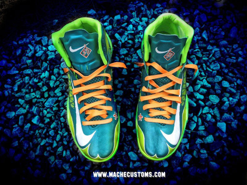 Nike Lunar Hyperdunk 2012 "Scooby Snacks / Mystery Machine" by Mache Custom Kicks (2)