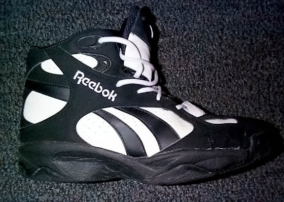 reebok pump basketball shoe