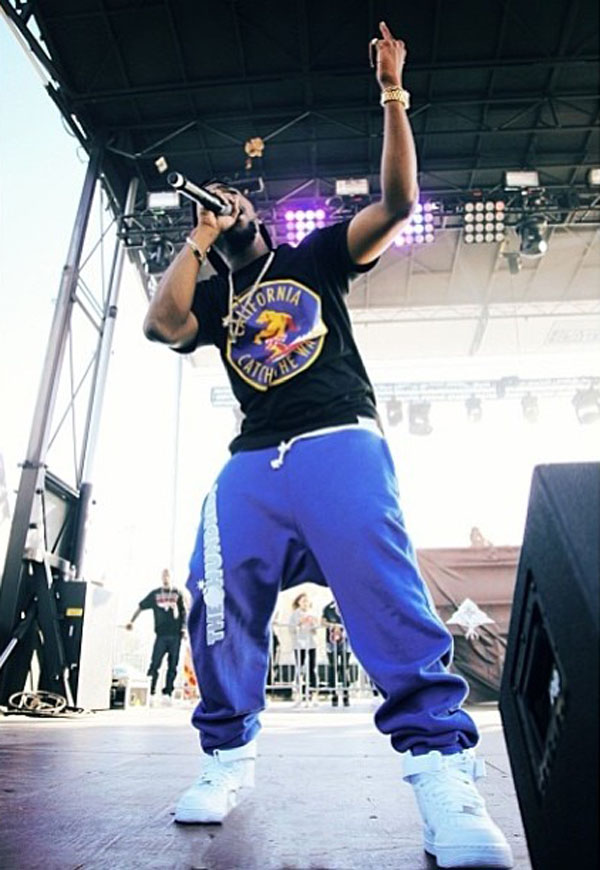 Currensy wearing Nike Air Force 1 Mid