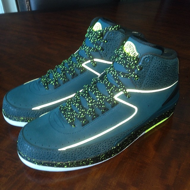 Warren Sapp Picks Up Air Jordan 2 II Nightshade