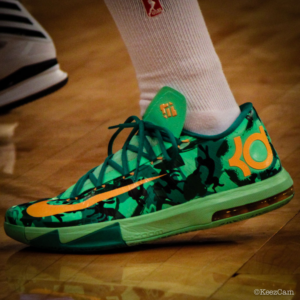 Essence Carson wearing Nike KD VI 6 Easter (3)