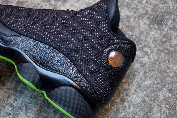 Air jordan 13 outlet retro black altitude green