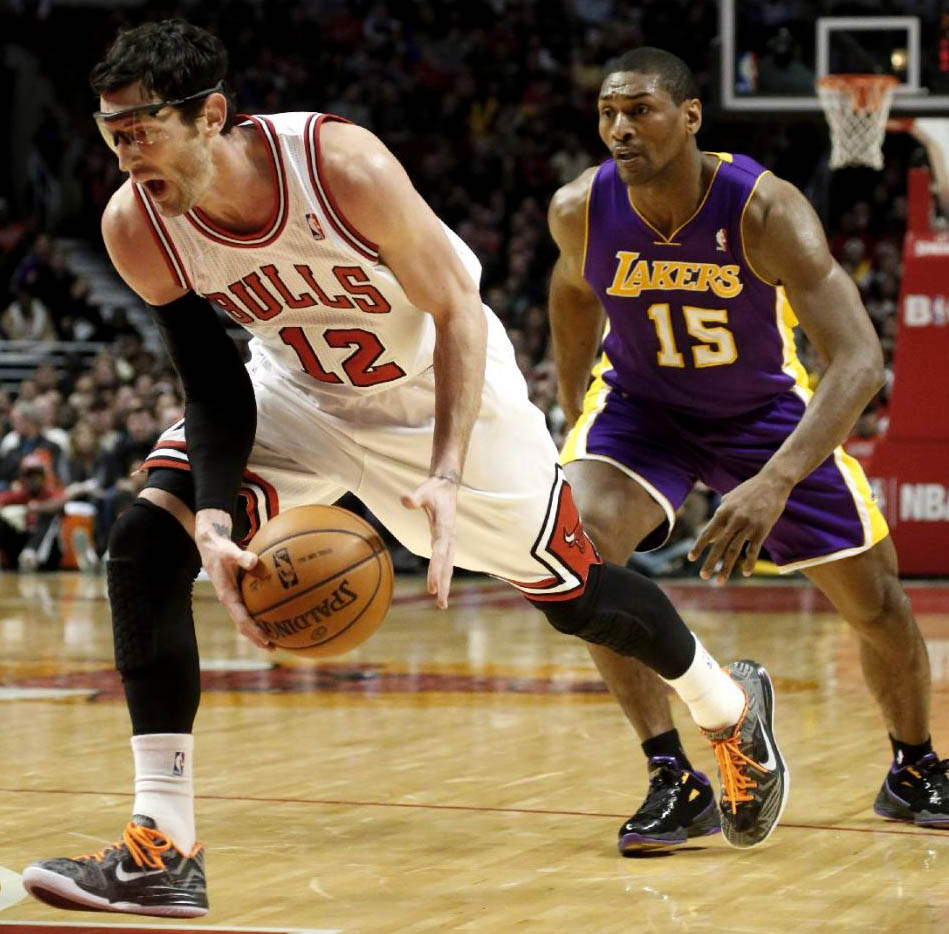 kirk hinrich shoes