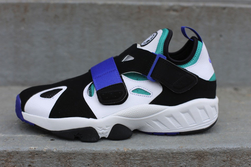 nike air huarache with strap