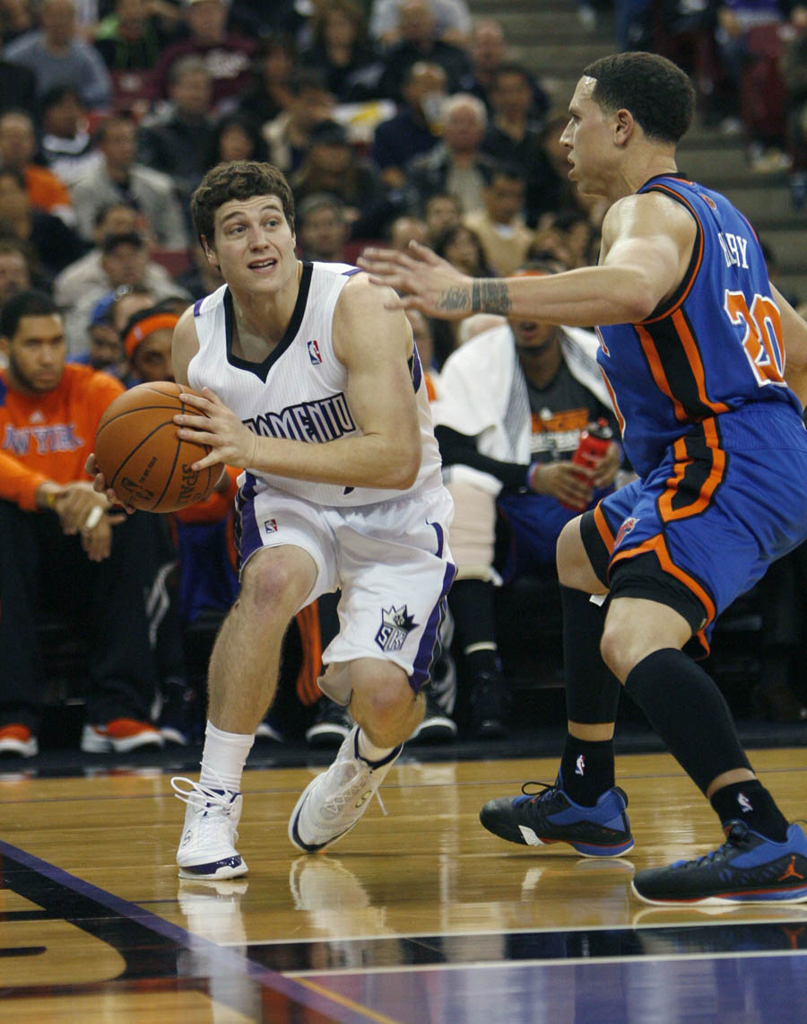 Jordan CP3.V Mike Bibby Knicks PE Away (1)