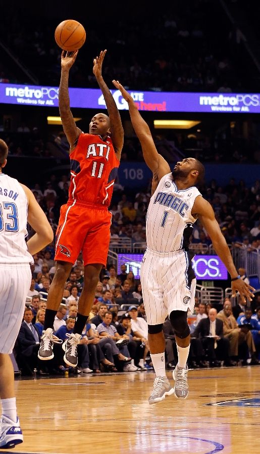 Gilbert Watch: 4.17.2011 - Gil Kicks Off Playoffs In "Cool Grey" Air Jordan XI