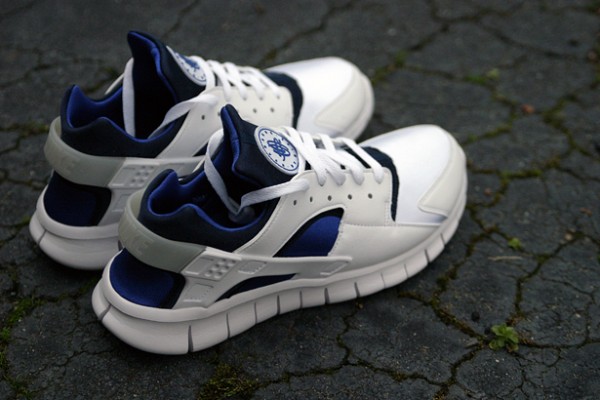 Nike Huarache Free 2012 - White/Navy-Royal | Sole Collector