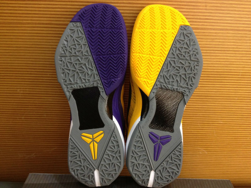 kobe mismatched shoes