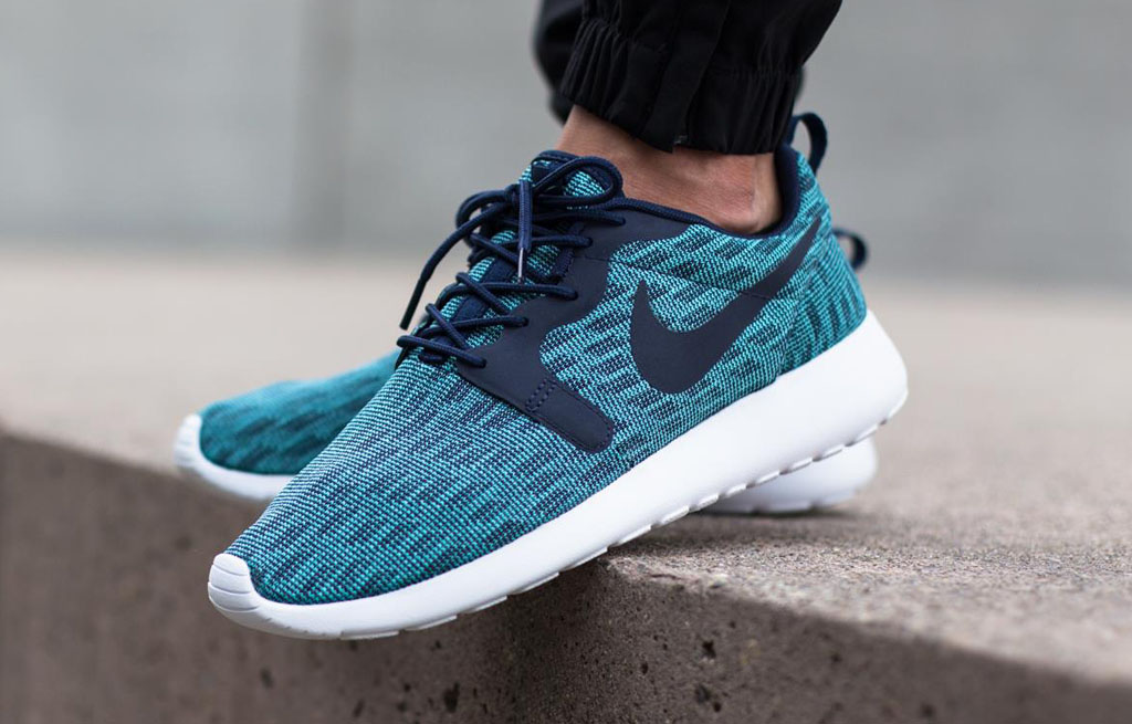 Blue Tones Grace the Newest Nike Roshe 