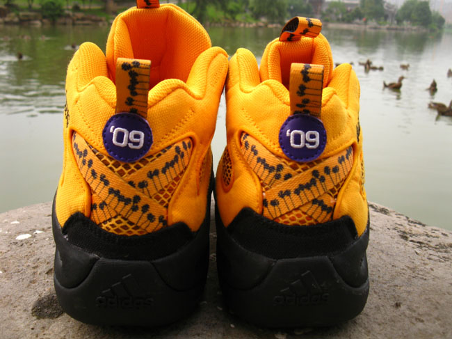 Tenis deals adidas lakers