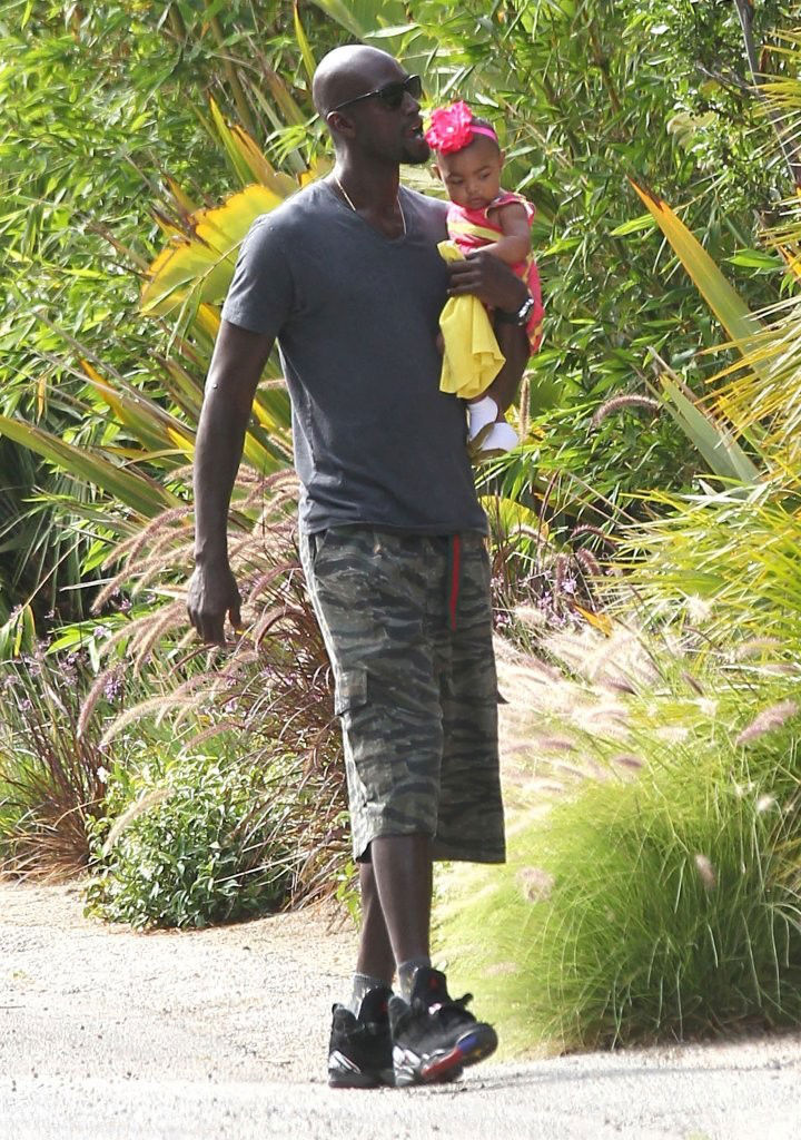 Kevin Garnett wearing Air Jordan VIII 8 Playoffs (3)