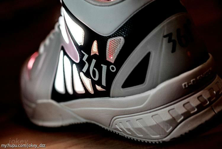 kevin love 361 sneakers