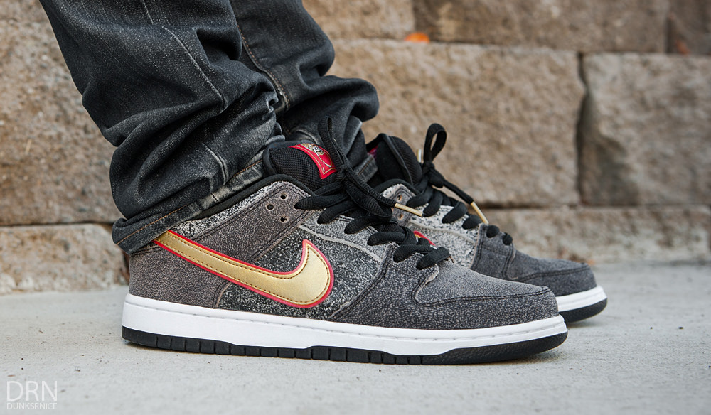 Nike SB Dunk Low 'Beijing'