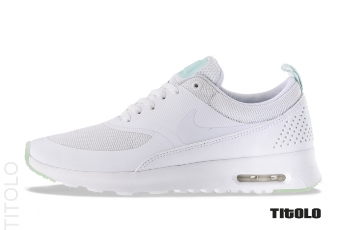 White nike air hot sale max thea womens