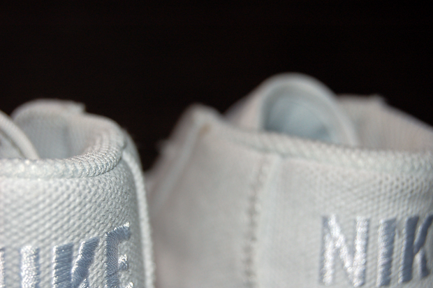 nike blazer white canvas