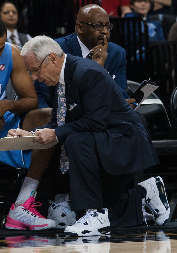 SoleWatch: Coach Roy Williams Wears Air 