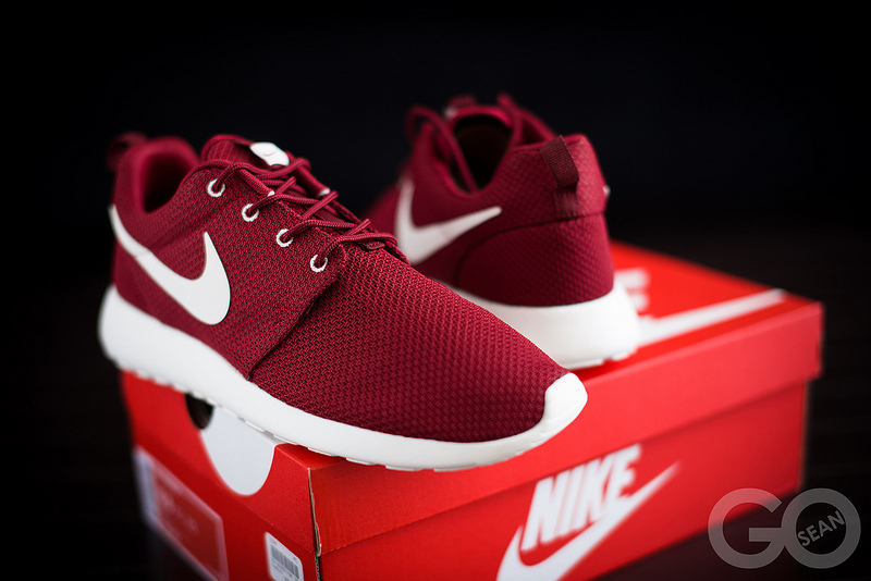 Nike Roshe Run - Team Red / Sail | Sole Collector