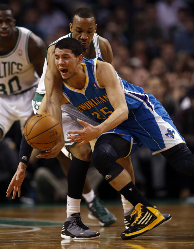 Avery Bradley wearing adidas Rose 773 Grey; Austin Rivers wearing adidas adizero Ghost 2 Black Yellow