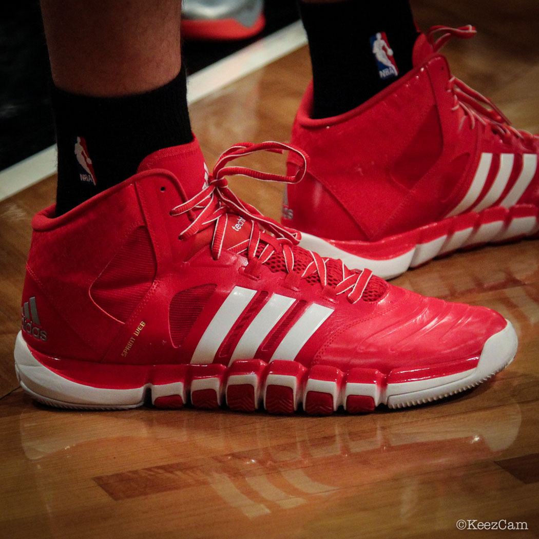 Donatas Motiejunas wearing adidas Crazyghost