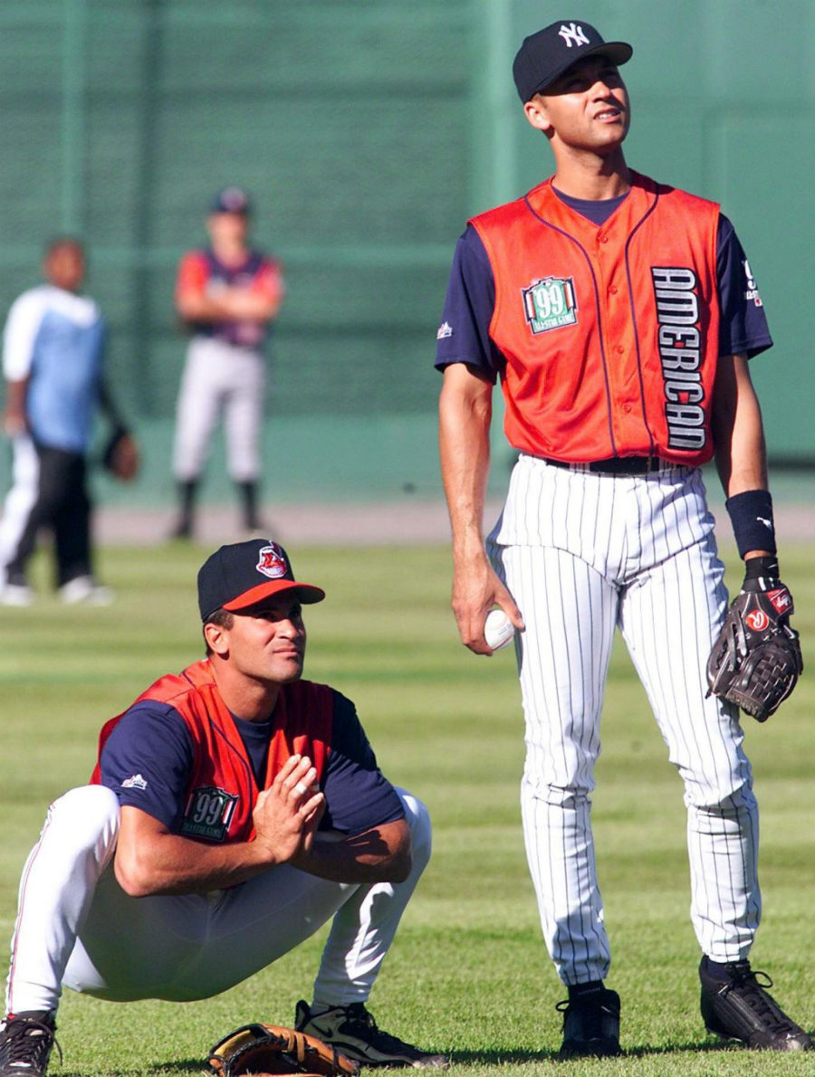 Derek Jeter wearing Jordan XI PE  New york yankees, Derek jeter