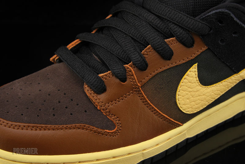 nike sb black tan