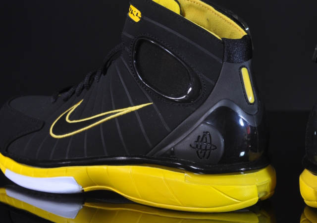 huarache 2k4 black yellow