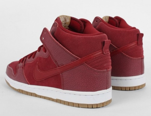 Nike SB Dunk High - Team Red/White-Filbert | Sole Collector