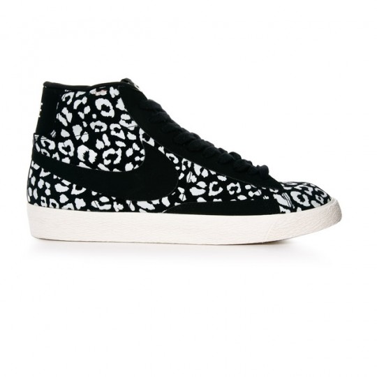 Nike best sale blazer leopard