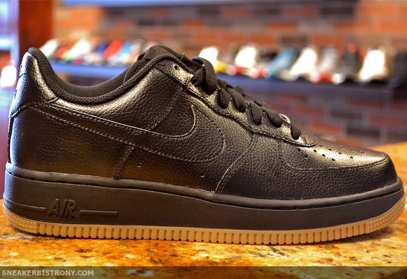 nike air force 1 black and gum