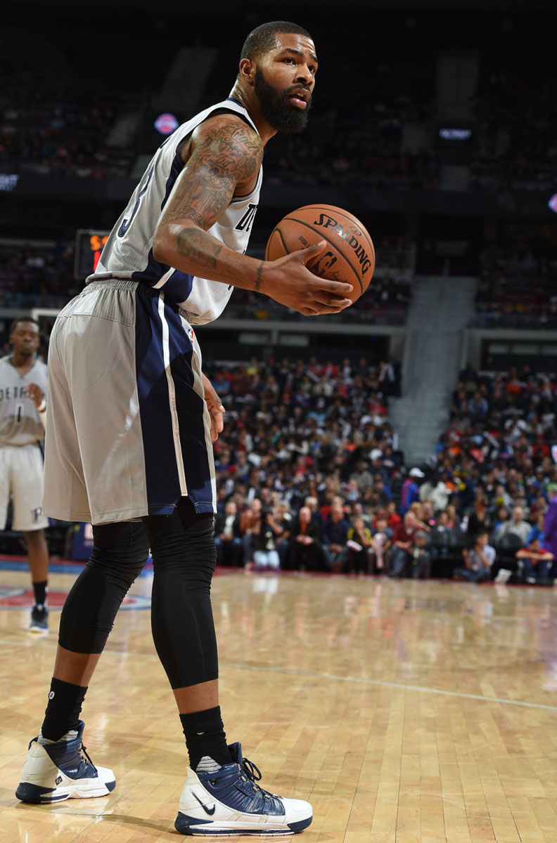 lebron 3 navy white