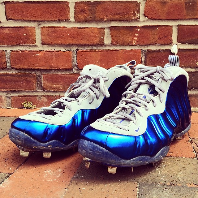 foamposite football cleats