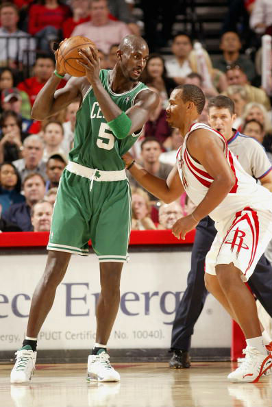 Kevin Garnett wearing adidas TS Commander Election Day PE (1)