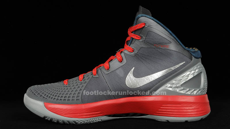 Nike Zoom Hyperdunk 2011 Supreme - The Blake Show 4