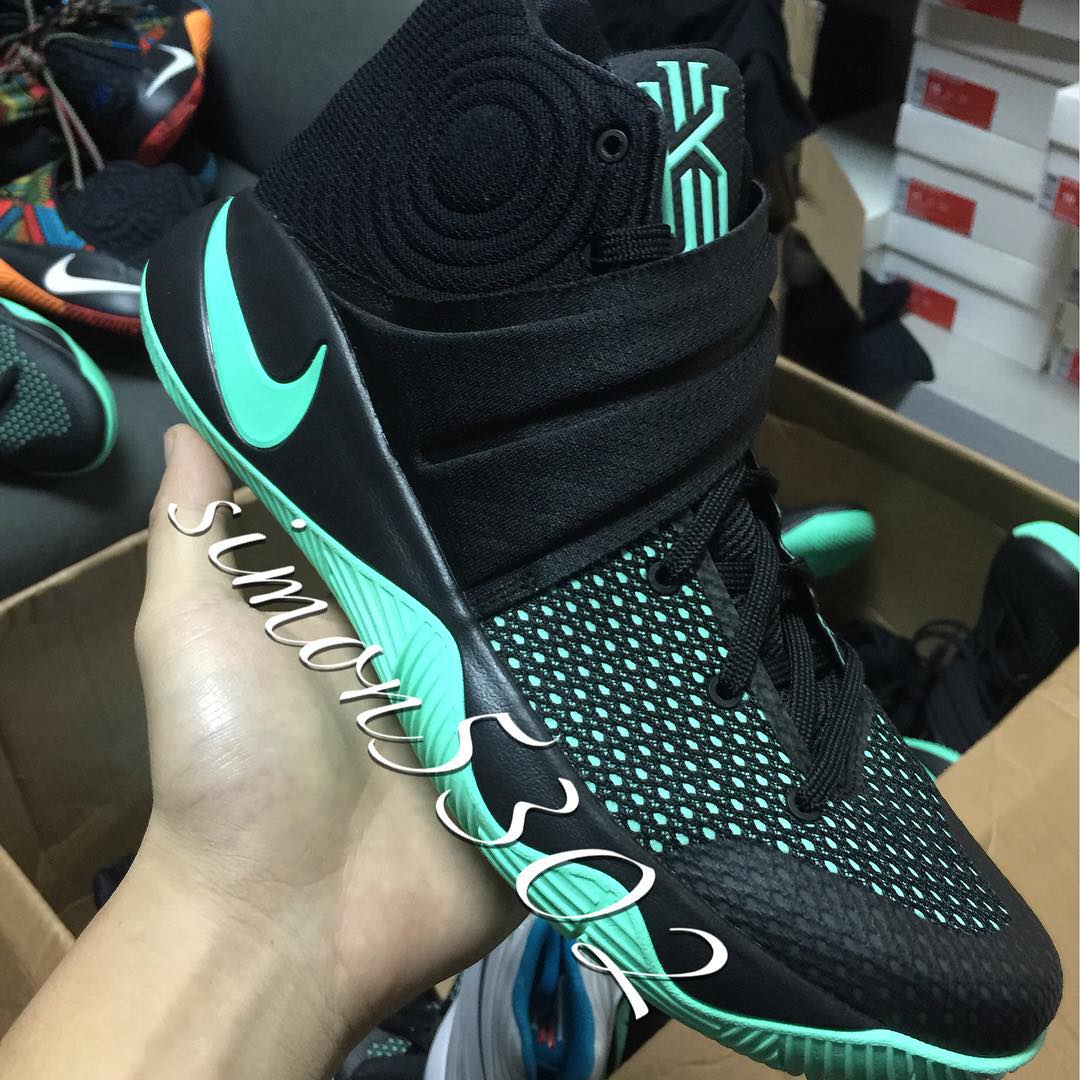 Nike kyrie black store and green