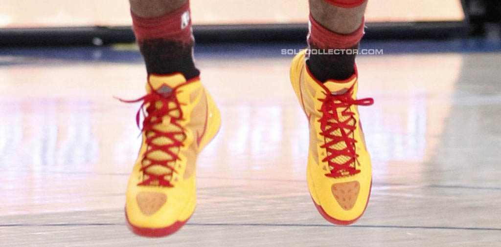 kyrie irving shoes hyperdunk yellow