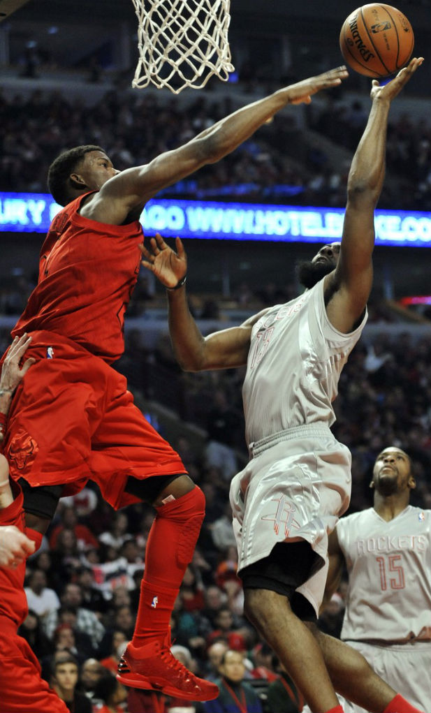 Jimmy Butler wearing adidas Rose 773 Light Red Black