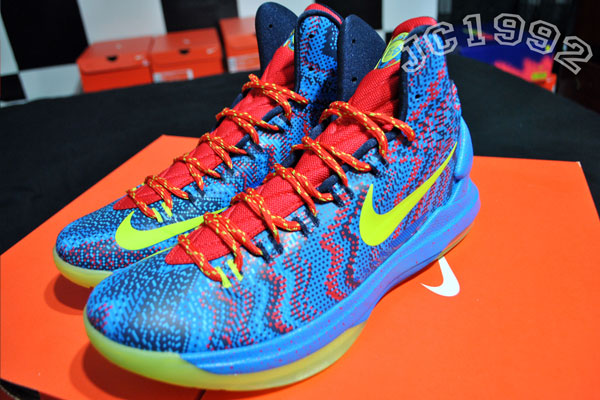 Nike KD V - Christmas | Sole Collector