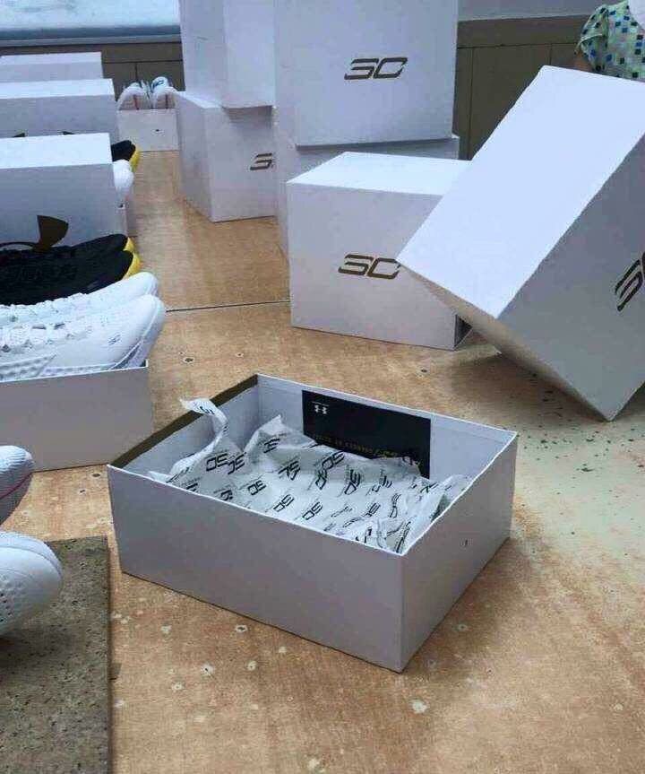 under armour box price