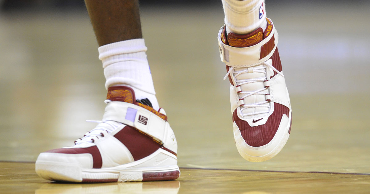 Triple Double' Nike LeBron 2 