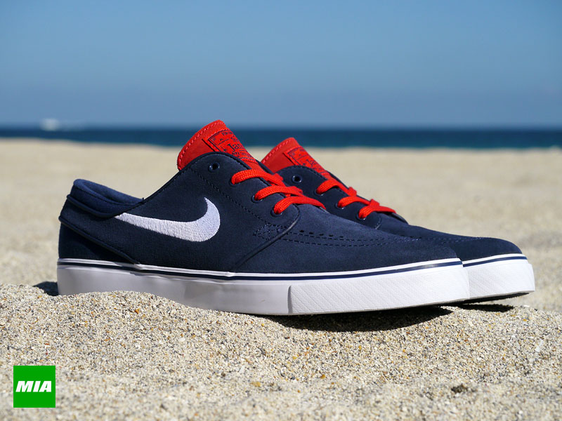 dark blue janoski