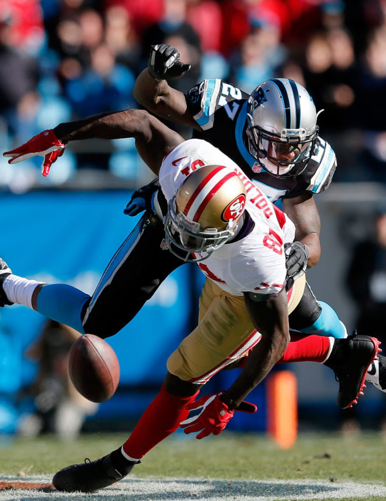 Anquan Boldin wearing Air Jordan 12 Low PE Cleats (2)