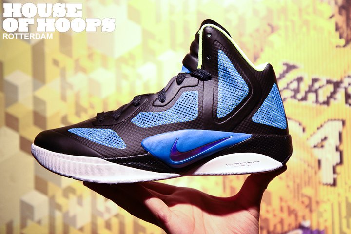 Nike Zoom Hyperfuse 2011 - Black/Metallic Luster-Photo Blue-Volt